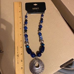 Nwt necklace